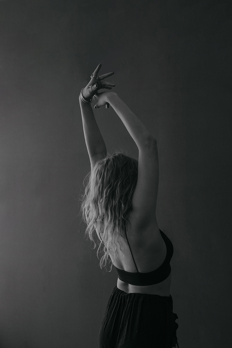 Tänzerisches Portrait einer Frau