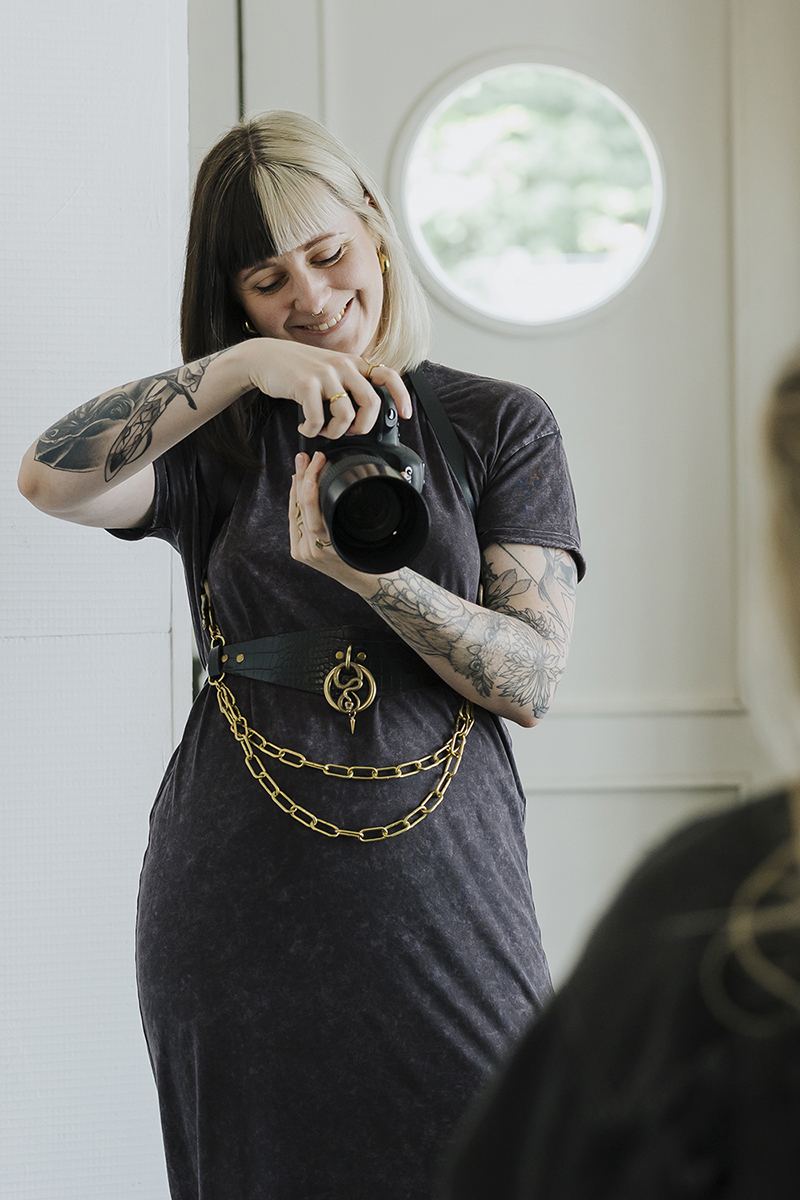 Fotografin bei der Arbeit