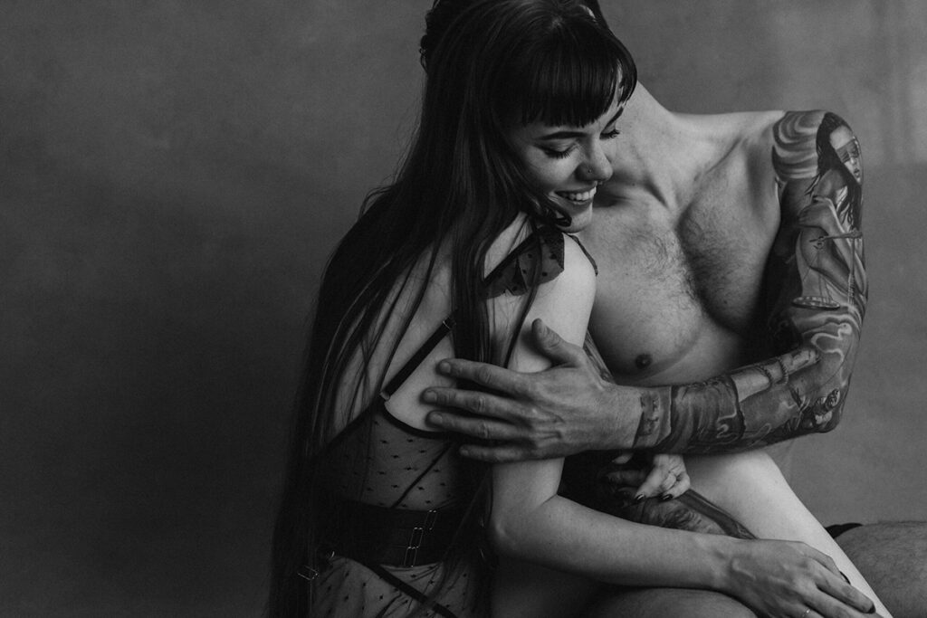 cute couple Boudoirfotoshooting